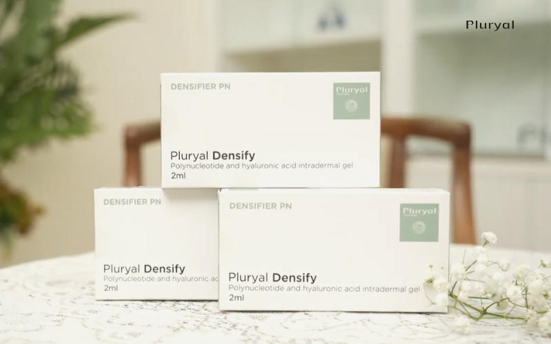 Pluryal Densify với công thức độc quyền kết hợp PN + HA + Mannitol, giúp kích thích sản sinh collagen và thúc đẩy khả năng tái tạo, phục hồi da toàn diện