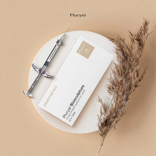 Pluryal Biosculpture là biofiller thế hệ mới, ứng dụng Công nghệ Matricyal 3D độc quyền, vừa làm đầy và kích thích tái tạo da. 